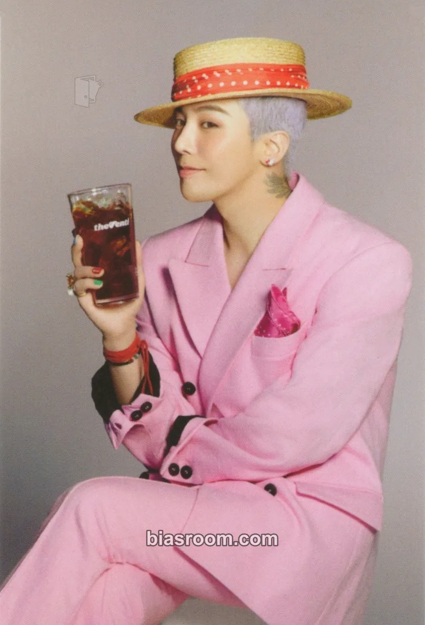 G-Dragon The Venti Photocard - G-Dragon K-pop photocard