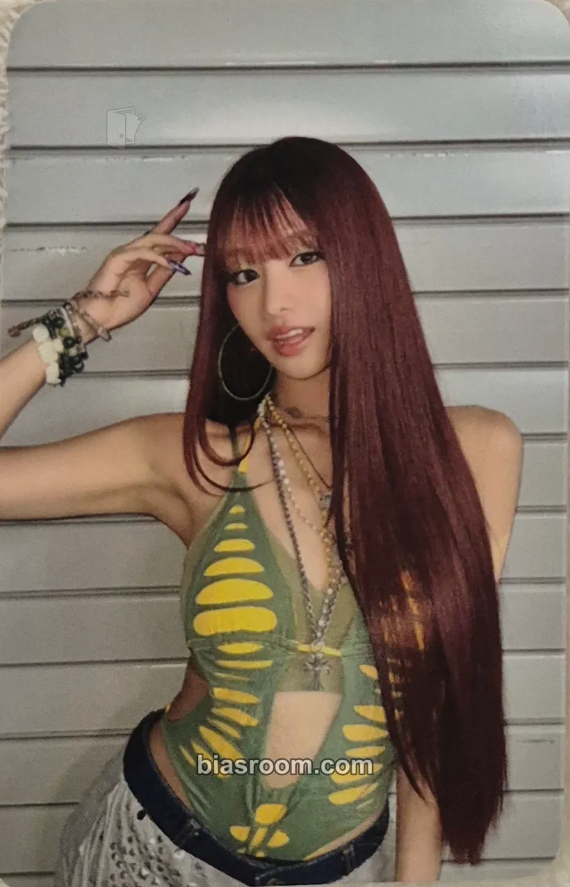 Natty SWEAT Photocard - KISS OF LIFE - KISS OF LIFE K-pop photocard