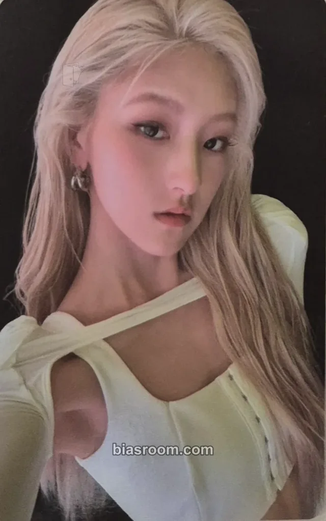 KISS OF LIFE - Haneul - SWEAT Album poca album