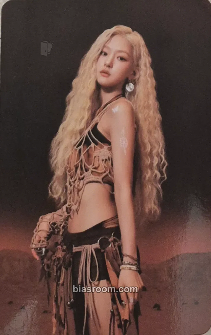Haneul SWEAT Photocard - KISS OF LIFE - KISS OF LIFE K-pop photocard