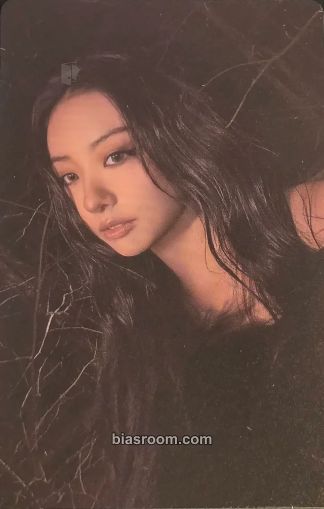 MEOVV - Gawon - BITE NOW Album album photocard hat / cap cap version merch photocard 'merch' version