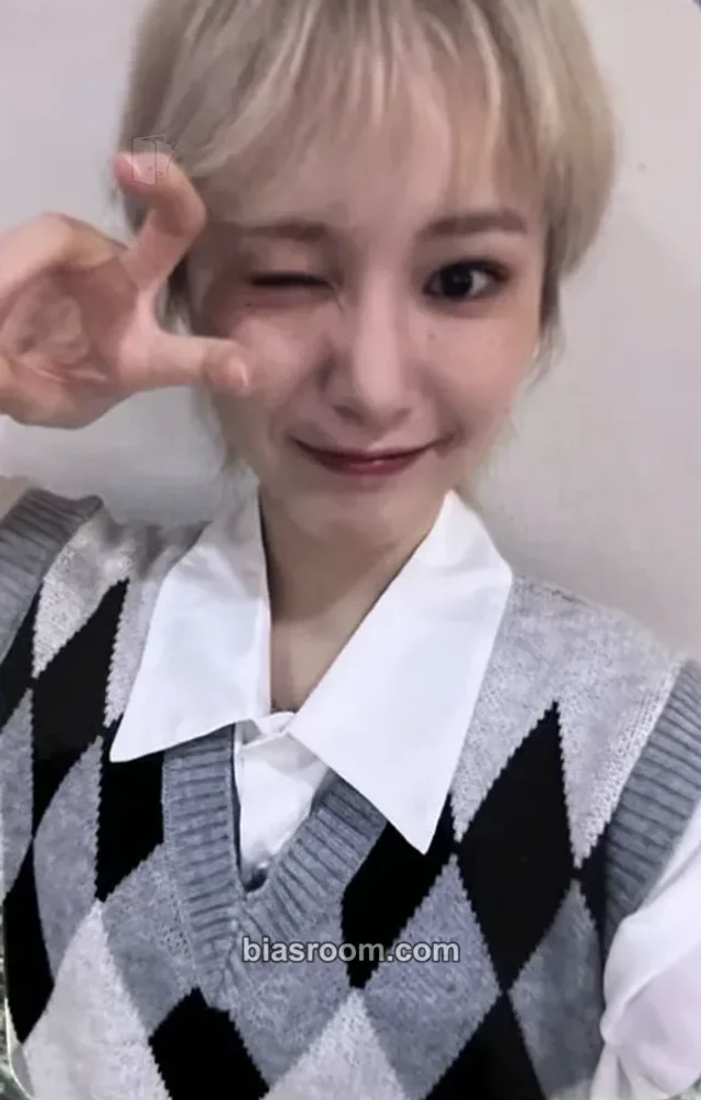EVERGLOW - Mia - All My Girls Album apple music round 5 video call (fancall)