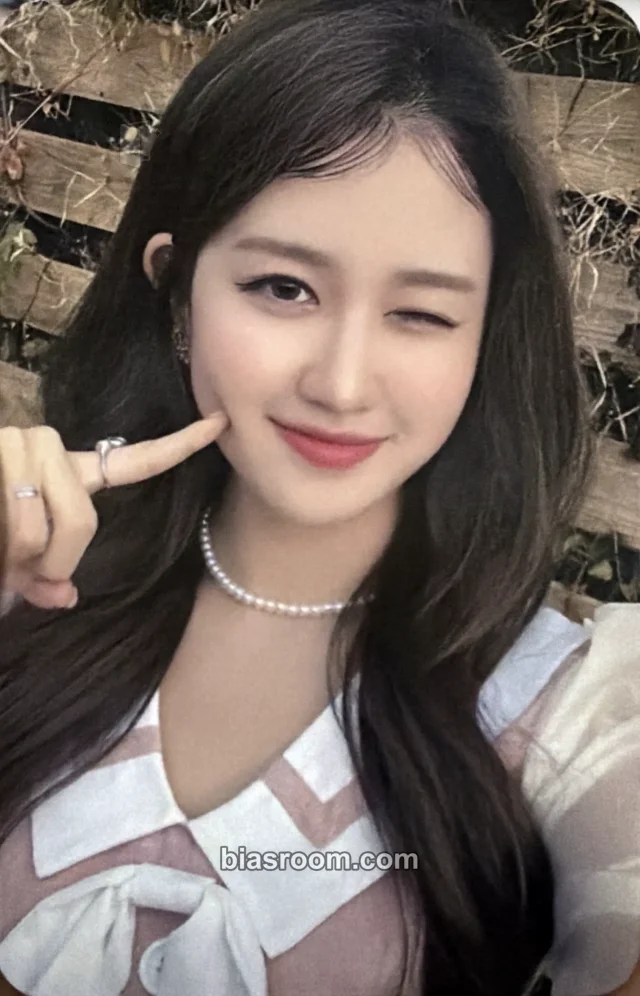 ILY:1 - Ara - A Dream Of ILY:1 Album mymusictaste (mmt) pob (pre-order benefit)