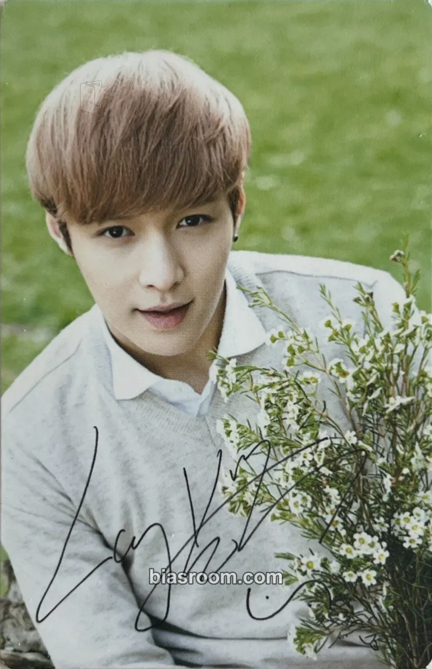 Lay EXO × Nature Republic Photocard - EXO - EXO K-pop photocard