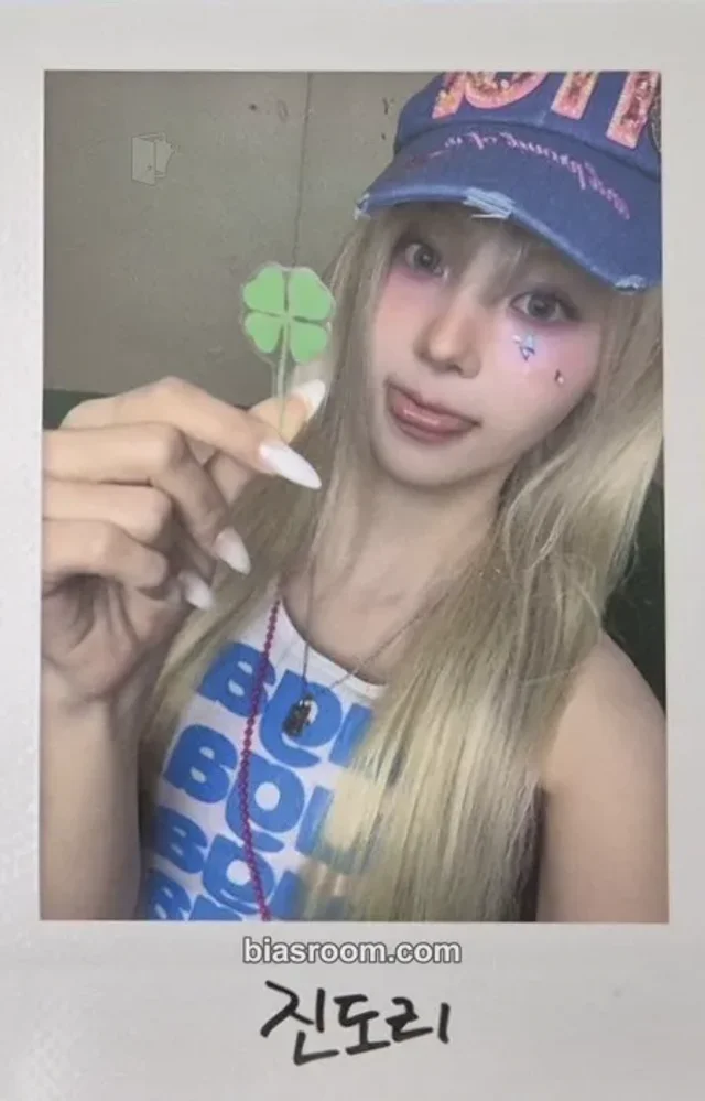 ARTMS - JinSoul - Hyper-Ego Album broadcast polaroid