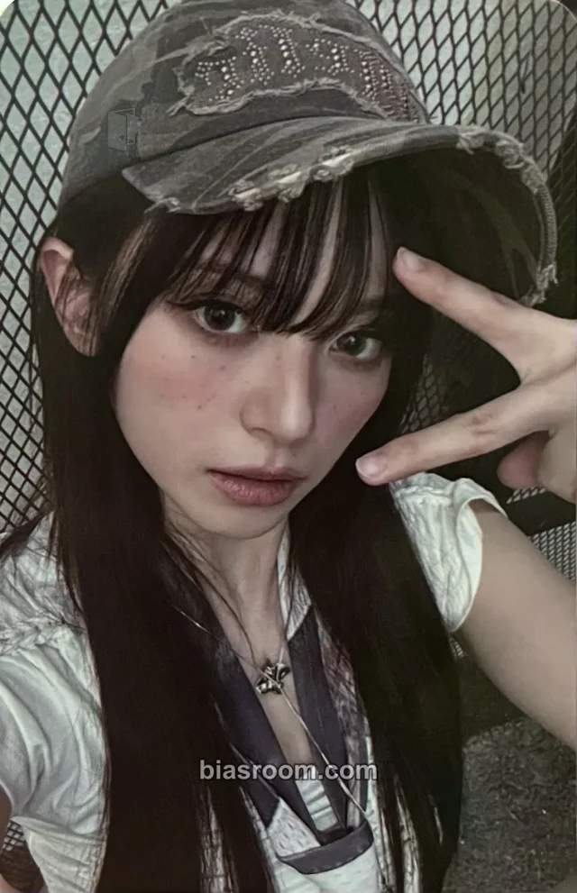 MADEIN - Mashiro - MADE in BLUE Album album photocard mashiro version