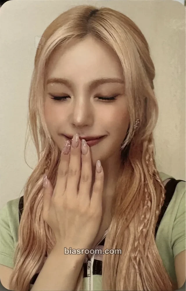 ITZY - Yeji - Motto Album makestar video call (fancall) round 12