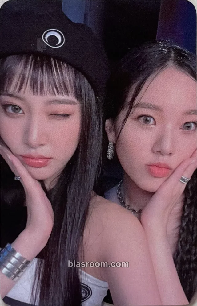 Weeekly - Zoa & Soojin - Weeekly Good Day Café Event Event lucky draw (LD) ktown4u