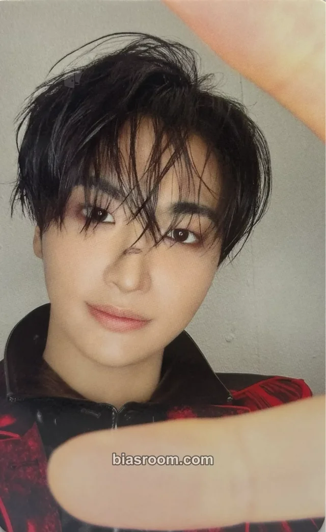 ATEEZ - Seonghwa - BAD Album pob (pre-order benefit) ums japan (universal music store)