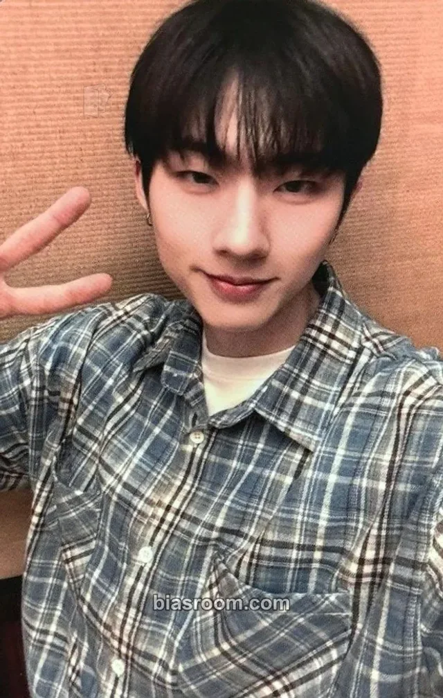 P1Harmony - Jiung - Sad Song Album withfans / yizhiyu (yzy) video call (fancall) round 1