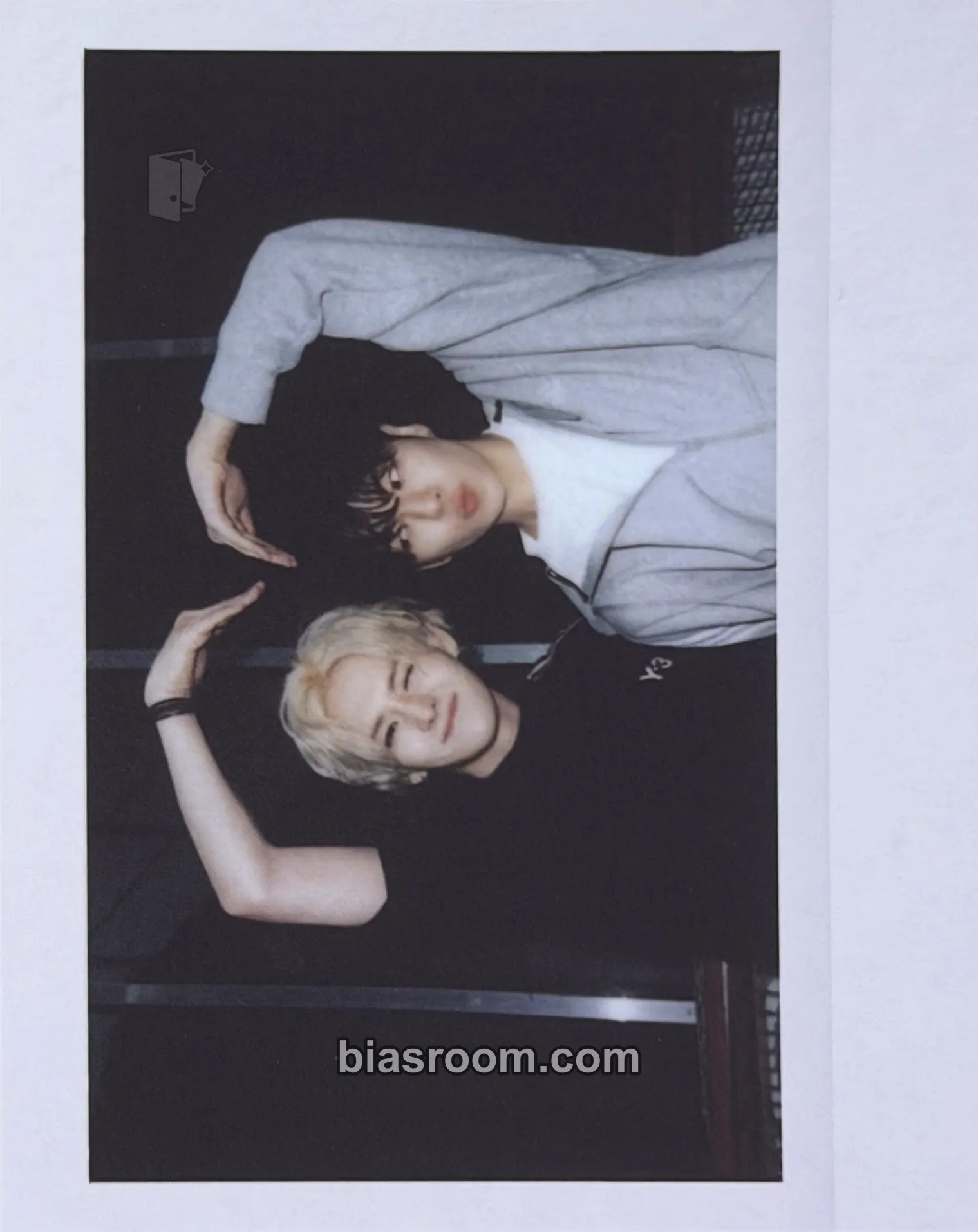 2025 Season's Greetings - Team Treasure Photocard - TREASURE - TREASURE K-pop photocard
