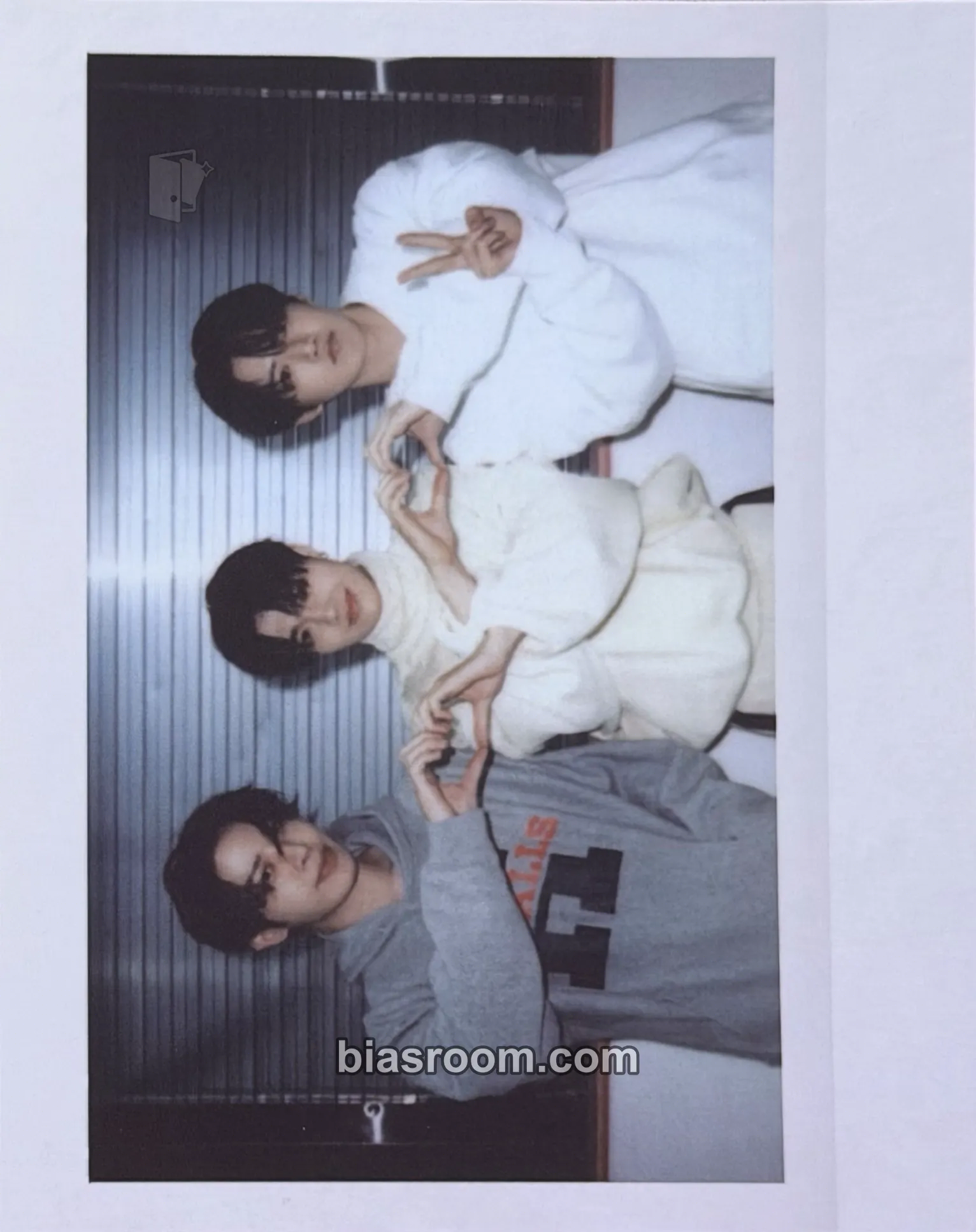 2025 Season's Greetings - Team Treasure Photocard - TREASURE - TREASURE K-pop photocard