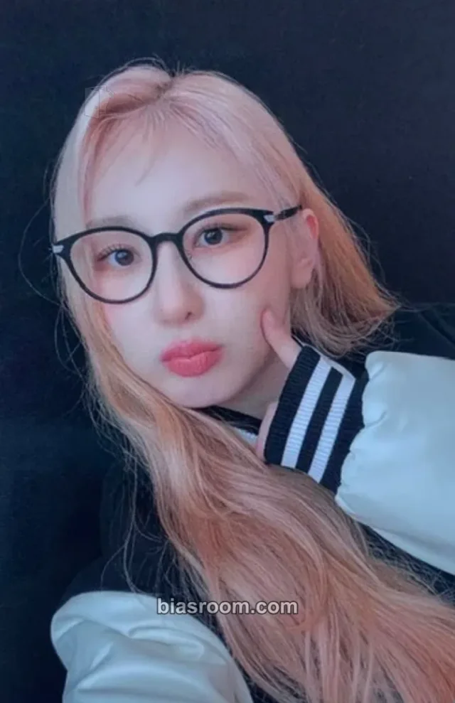 Lee Chaeyeon - Lee Chaeyeon - Over The Moon Album fansign makestar
