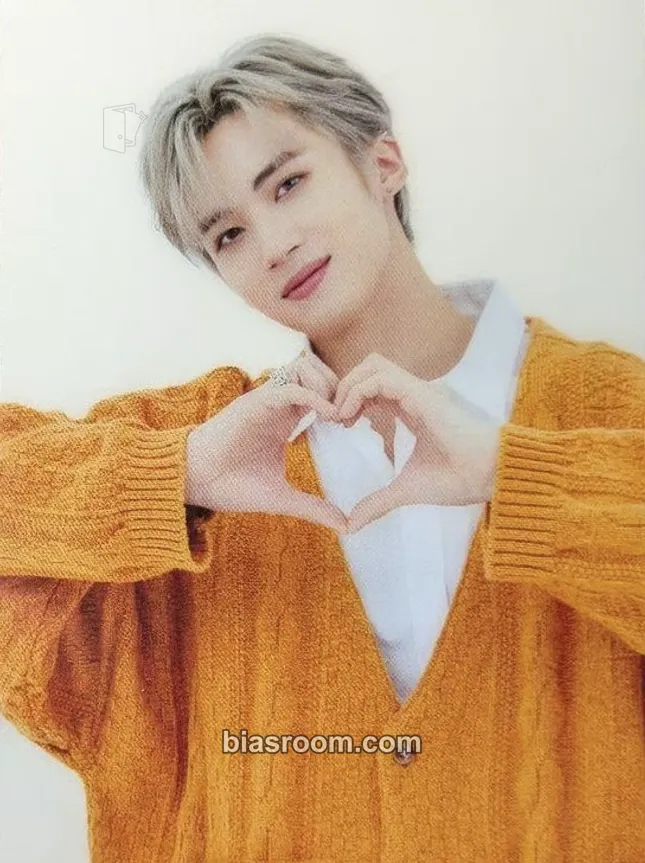 Yanan Pentagon Cafe Photocard - PENTAGON - PENTAGON K-pop photocard