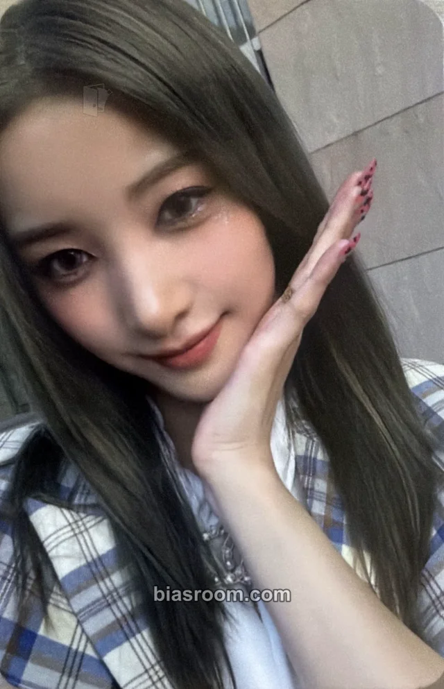 PURPLE KISS - Yuki - HIDE & SEEK Album makestar pob (pre-order benefit)