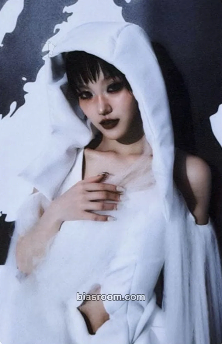CHISA 2nd World Tour - The Core Photocard - XG - XG K-pop photocard