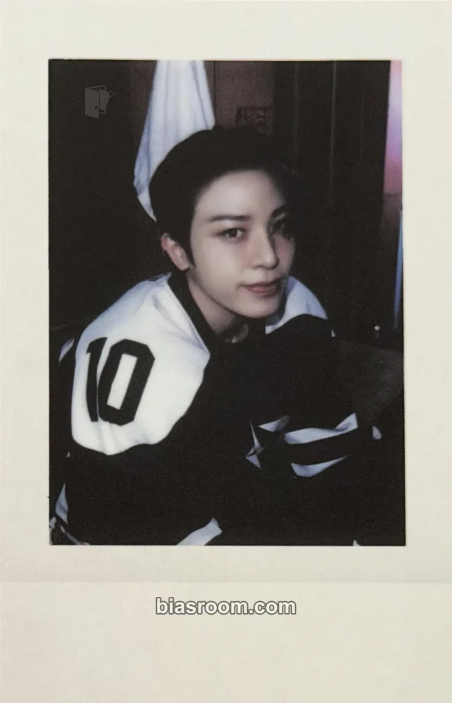 TREASURE - So Junghwan - 2025 Season's Greetings - Team Treasure Other season's greetings kit photocard polaroid item set random photocard A version