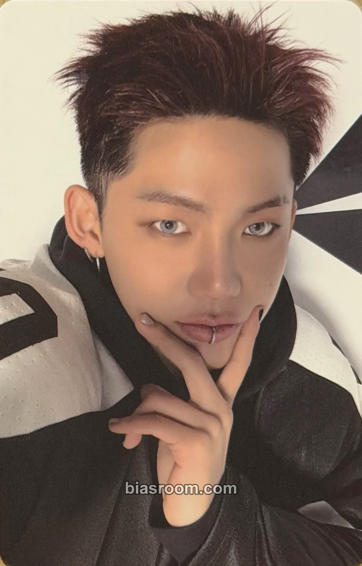Choi Hyunsuk 2025 Season's Greetings - Team Treasure Photocard - TREASURE - TREASURE K-pop photocard