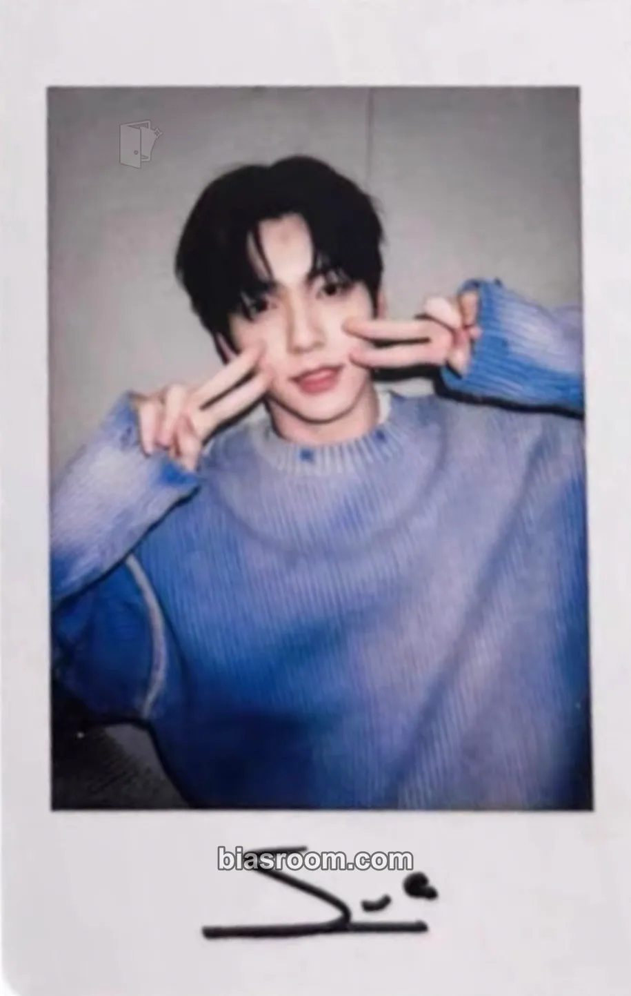 Soobin 7TH YEAR: A Moment of Stillness in the Thorns Photocard - TOMORROW X TOGETHER - TOMORROW X TOGETHER K-pop photocard