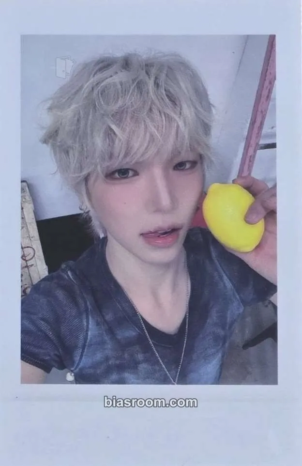 Lee JaeYoung itsnotover Photocard - idntt - idntt K-pop photocard