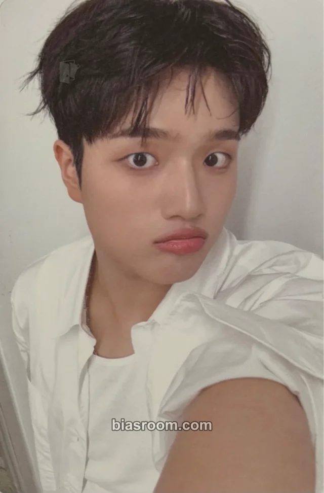 TRENDZ - Yechan - On My Knees Album album photocard