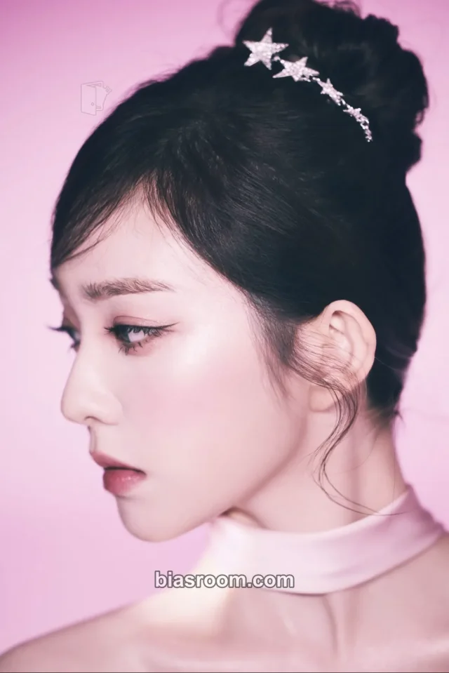 Red Velvet - Irene - Cosmic Album poster midnight sun version album inclusion photobook version