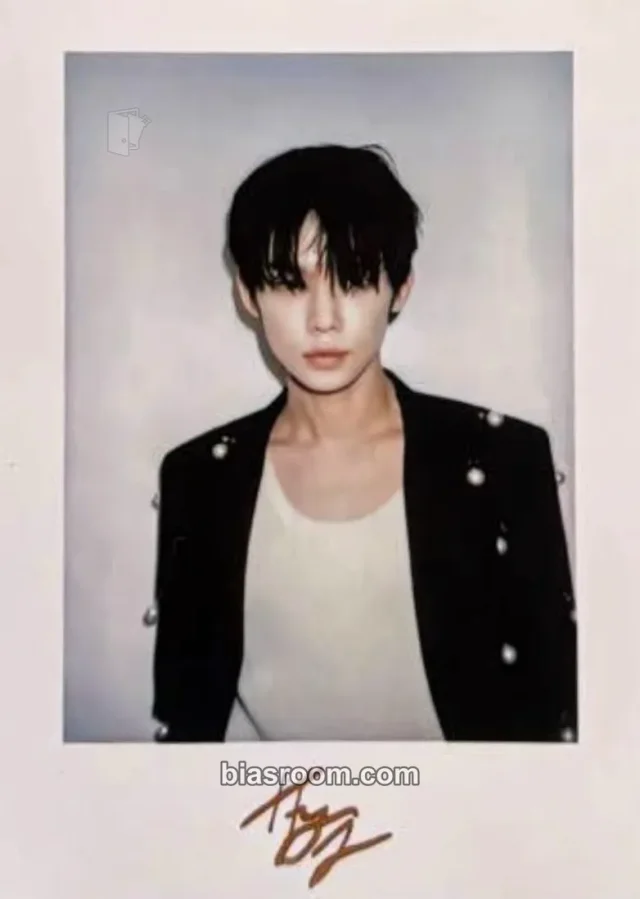 TOMORROW X TOGETHER - Yeonjun - OK! Magazine Other magazine photocard polaroid ok! magazine china brand collaboration
