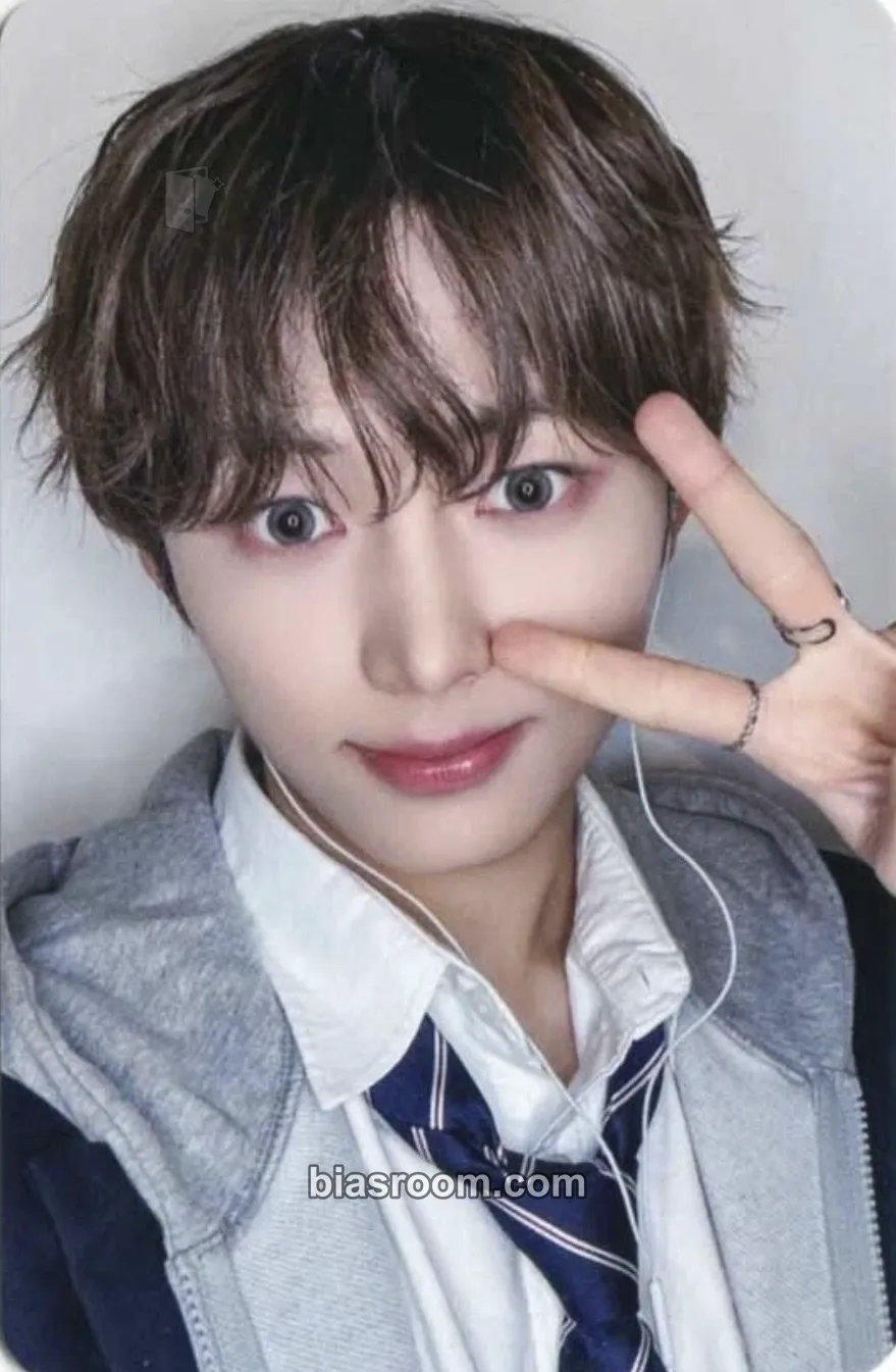 Lin Chapter: New is Now Photocard - NouerA - NouerA K-pop photocard