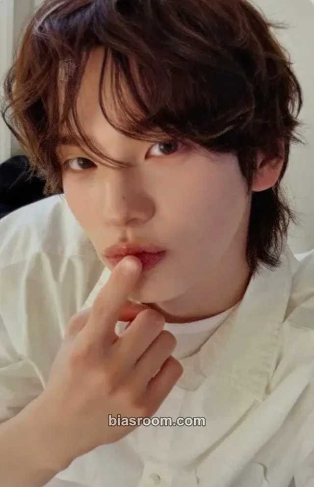 TWS - Shinyu - Soda Soda Album album photocard limited edition B version