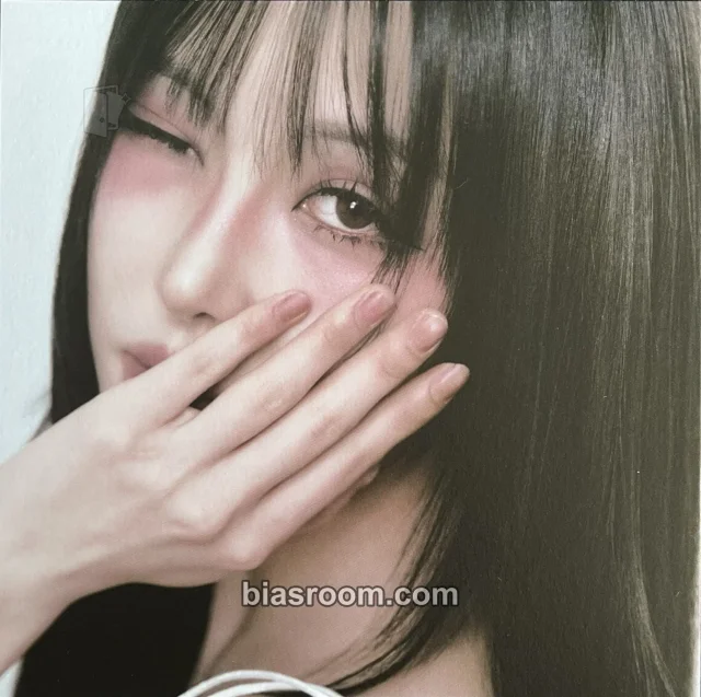Yuju - Yuju - First love is a curse Album album inclusion postcard item set first version