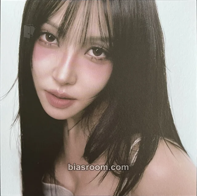 Yuju - Yuju - First love is a curse Album album inclusion postcard item set first version