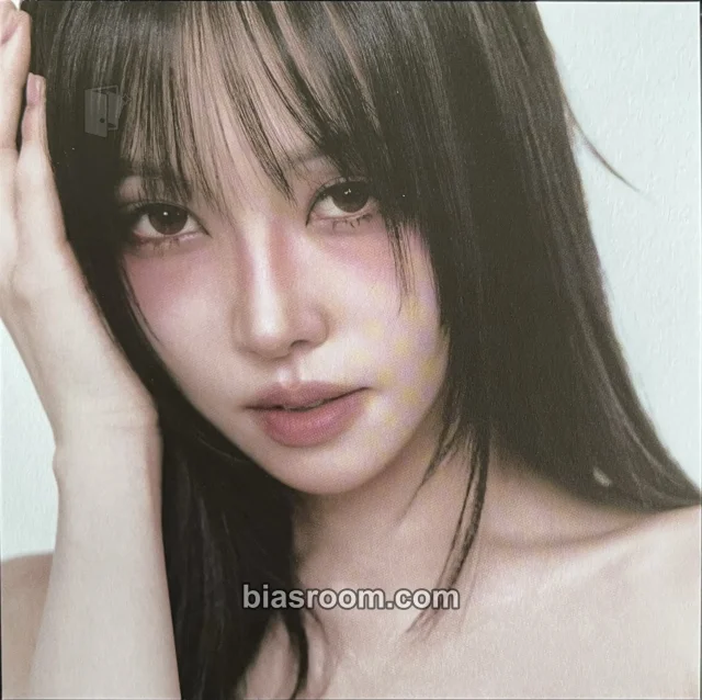 Yuju - Yuju - First love is a curse Album album inclusion postcard item set first version