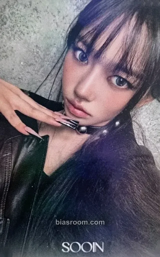 MEOVV - Sooin - BITE NOW Album higher holographic (hologram) special stage