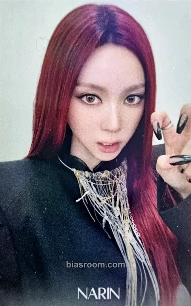 MEOVV - Narin - BITE NOW Album higher special stage holographic (hologram)