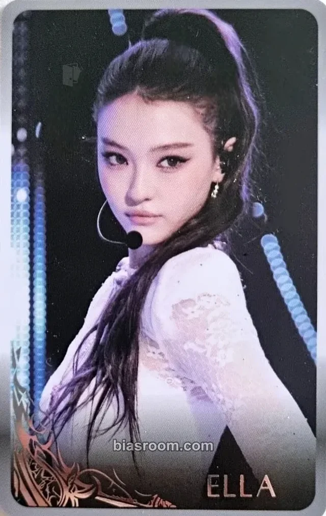 MEOVV - Ella - BITE NOW Album higher special stage stage photo