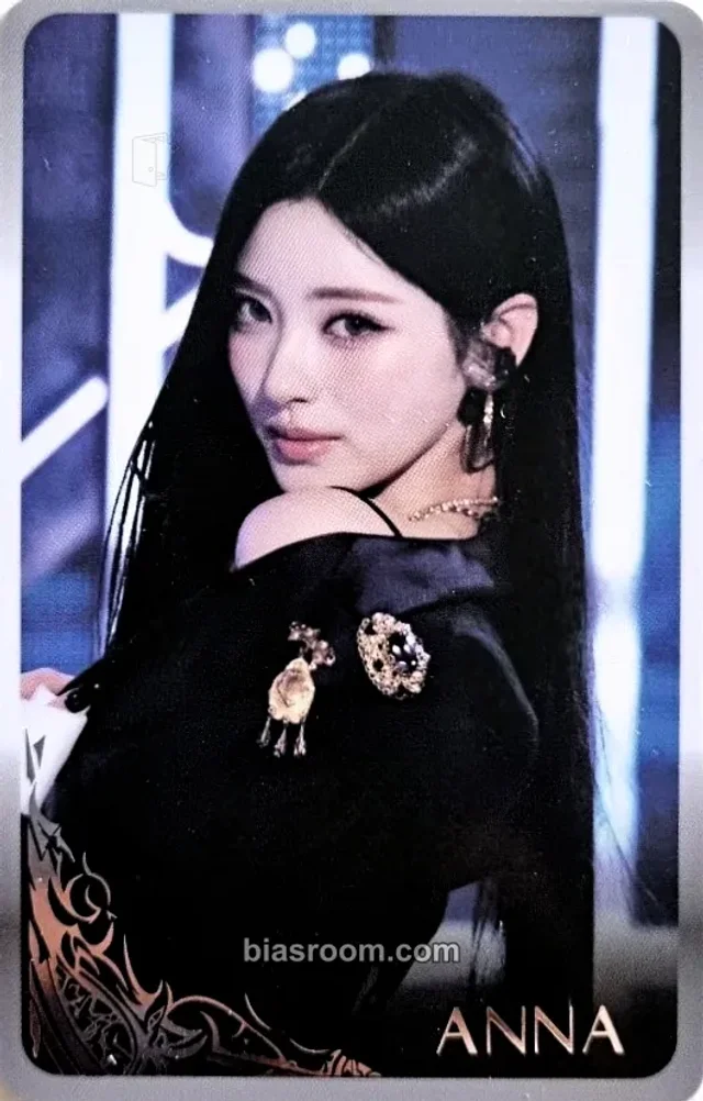 MEOVV - Anna - BITE NOW Album higher special stage stage photo