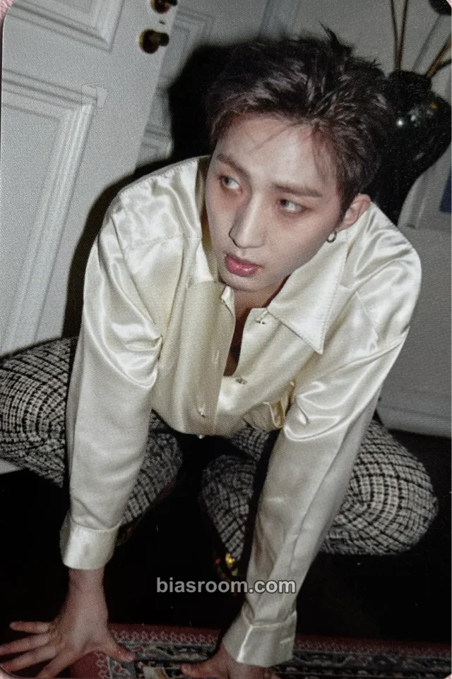 Triple H - Hui - The Hidden Place Event exhibition photocard set merch photocard