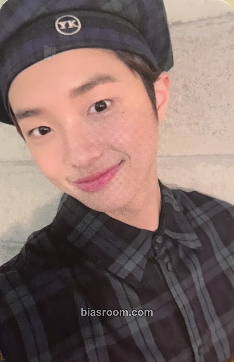 Dongpyo Son Dongpyo 손동표 2020 Special Photobook Photocard - MIRAE - MIRAE K-pop photocard