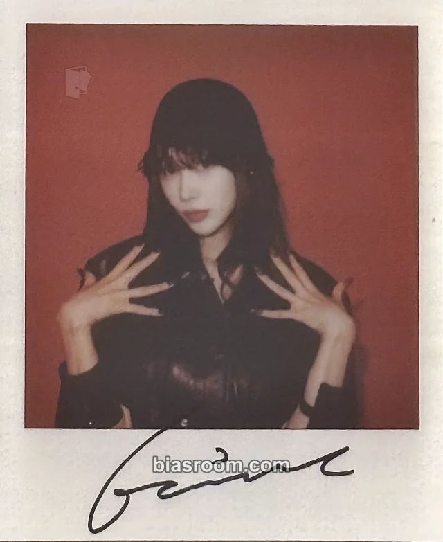 aespa - Giselle - SuperELLE China x Giselle Other polaroid magazine photocard