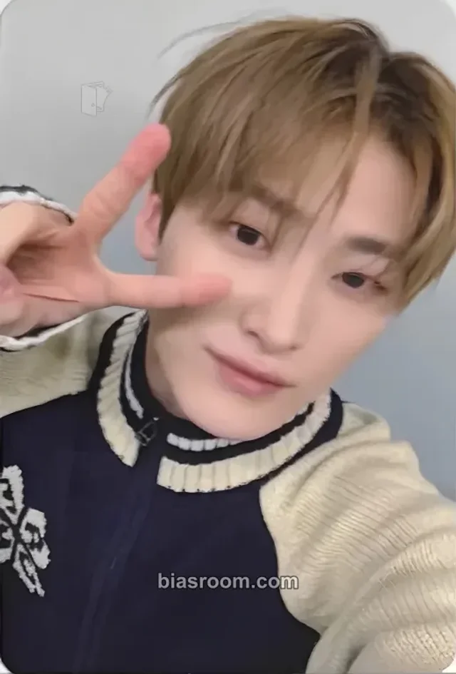 ALL(H)OURS - Youmin - VCF Album apple music round 2 fansign