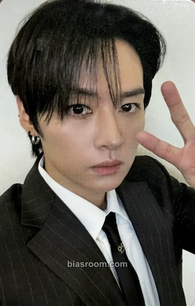 Stray Kids - Lee Know - This & That Album broadcast music bank