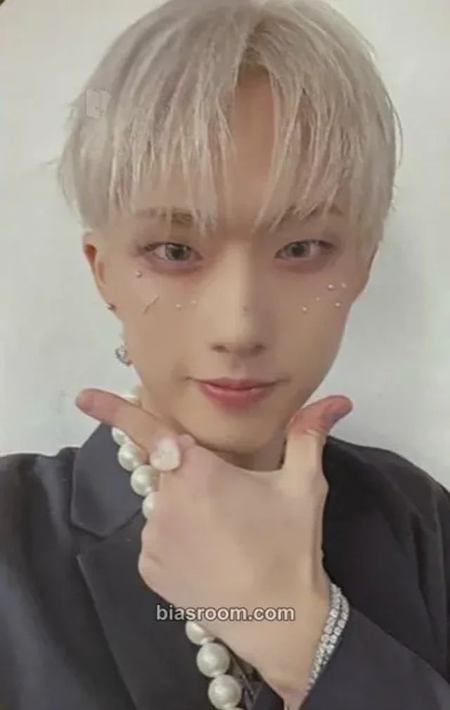 P1Harmony - Jiung - Harmony: Set In Album withfans / yizhiyu (yzy) video call (fancall) round 2