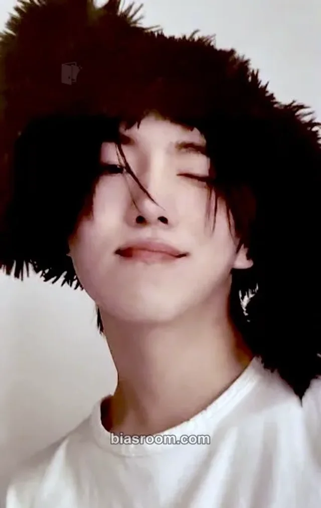 PENTAGON - Kino - If This Is Love, I Want a Refund Album ktown4u video call (fancall) solo album