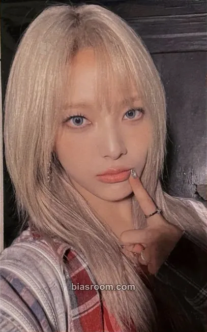 Moon Sua appendix: Of All We Have Lost Photocard - Billlie - Billlie K-pop photocard