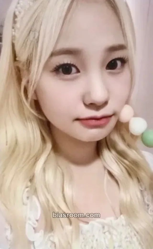 Weeekly - Jihan - Bliss Album ktown4u fansign round 2