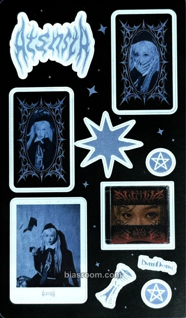 Dreamcatcher - Handong - Handong Fan Concert 2026: Mirror of a Mid-summer Night Event sticker merch inclusion