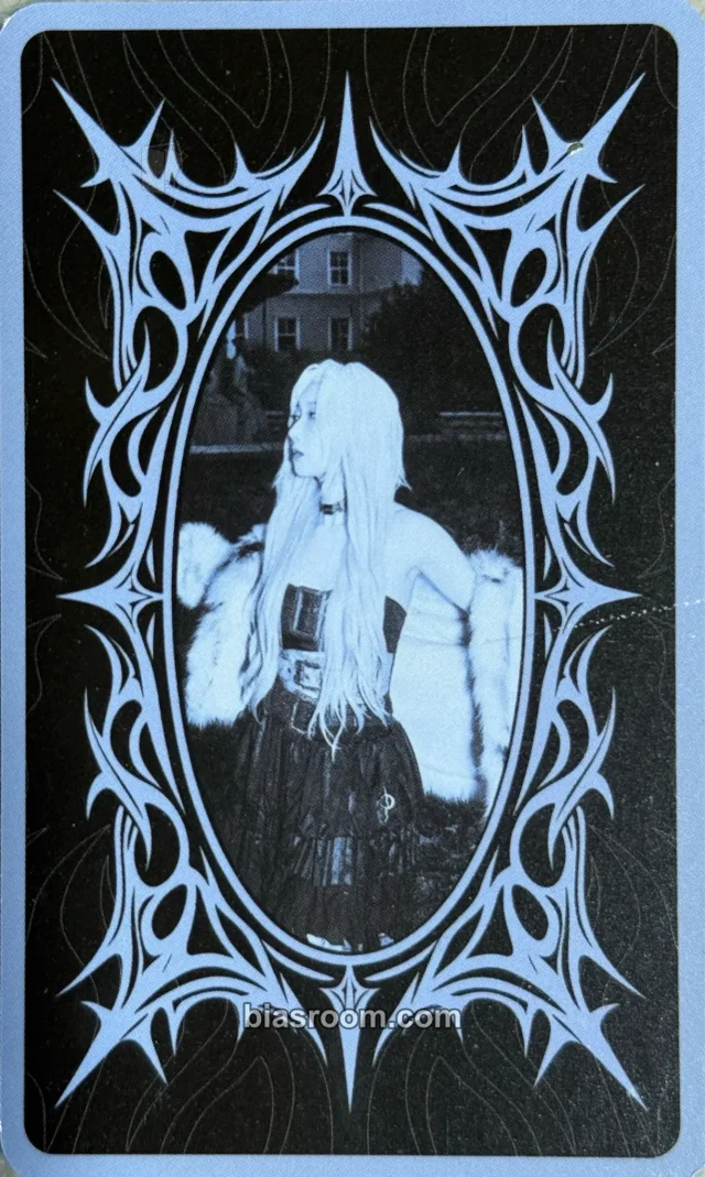 Dreamcatcher - Handong - Handong Fan Concert 2026: Mirror of a Mid-summer Night Event merch inclusion tarot card