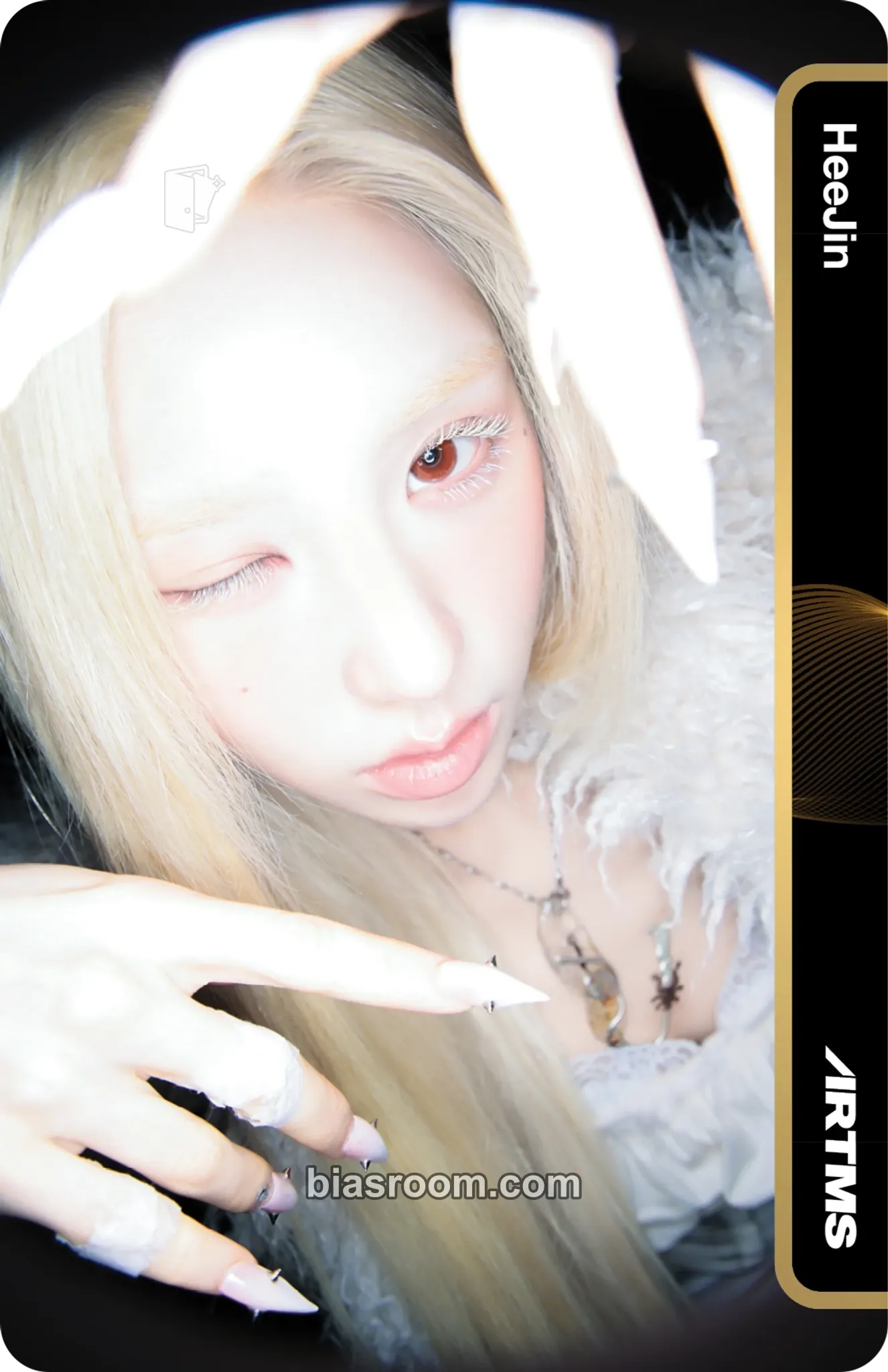 HeeJin Hyper-Ego Photocard - ARTMS - ARTMS K-pop photocard