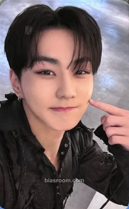 Jungwon World Tour 'Blood Saga' Photocard - ENHYPEN - ENHYPEN K-pop photocard