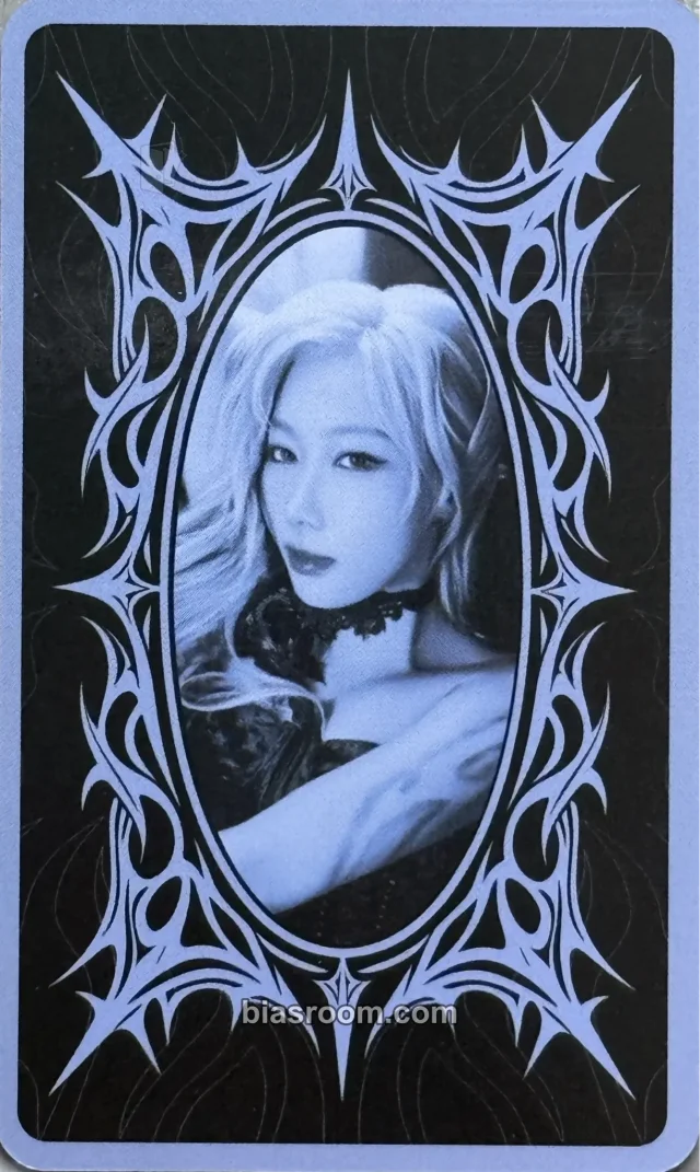 Dreamcatcher - Handong - Handong Fan Concert 2026: Mirror of a Mid-summer Night Event merch inclusion tarot card